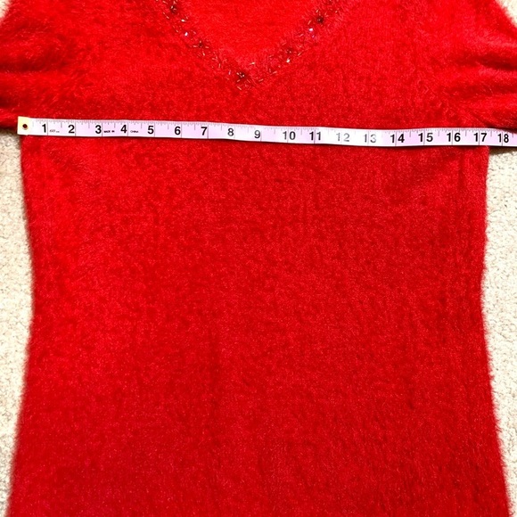 NWT Elena Wang Vibrant Red Eye-Lash V-Neck Jeweled Sweater Women Small - Picture 7 of 10